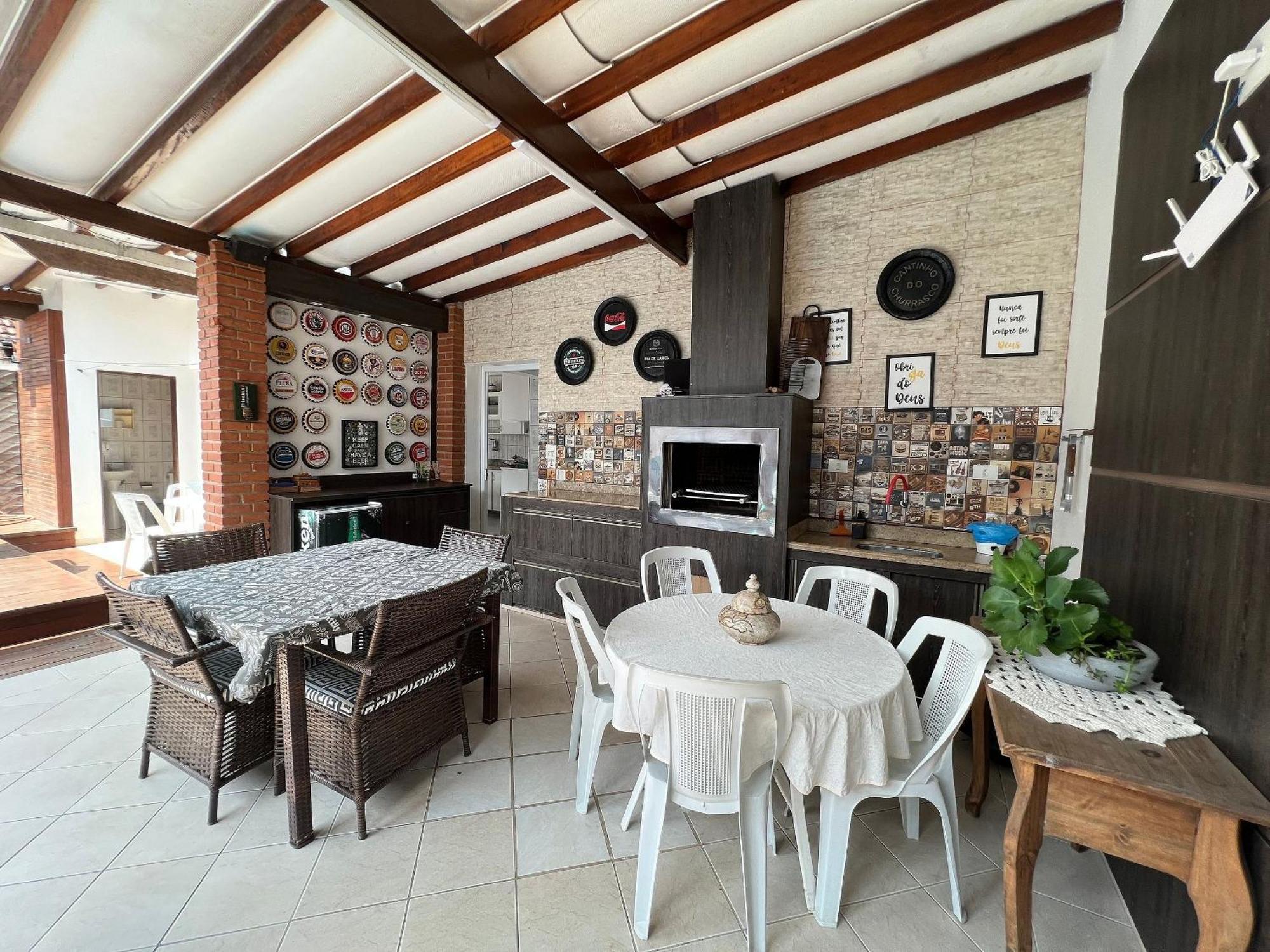 Casa Agradavel Com Piscina, A Poucos Passos Da Praia เปรูอิบี ภายนอก รูปภาพ