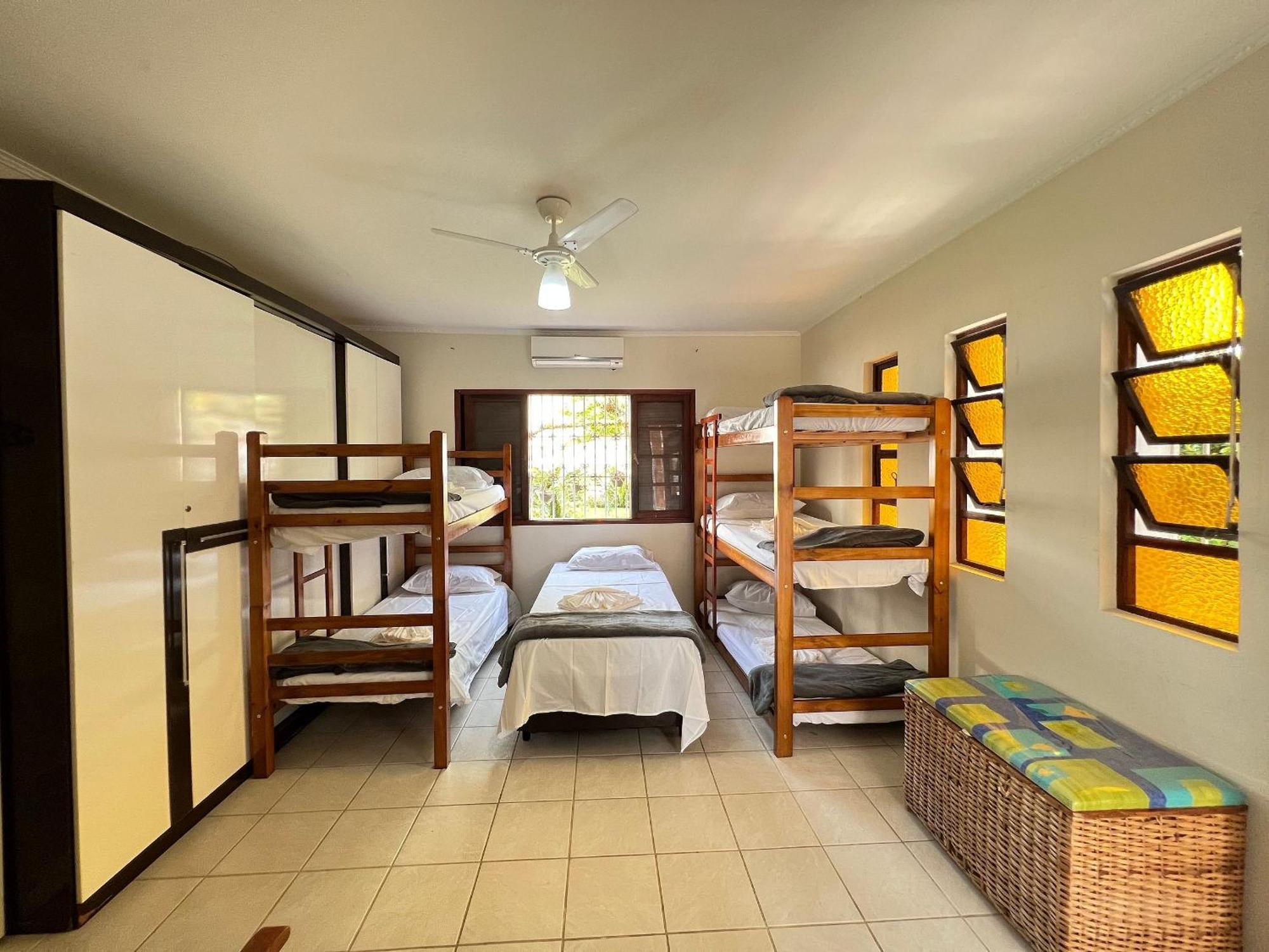 Casa Agradavel Com Piscina, A Poucos Passos Da Praia เปรูอิบี ภายนอก รูปภาพ