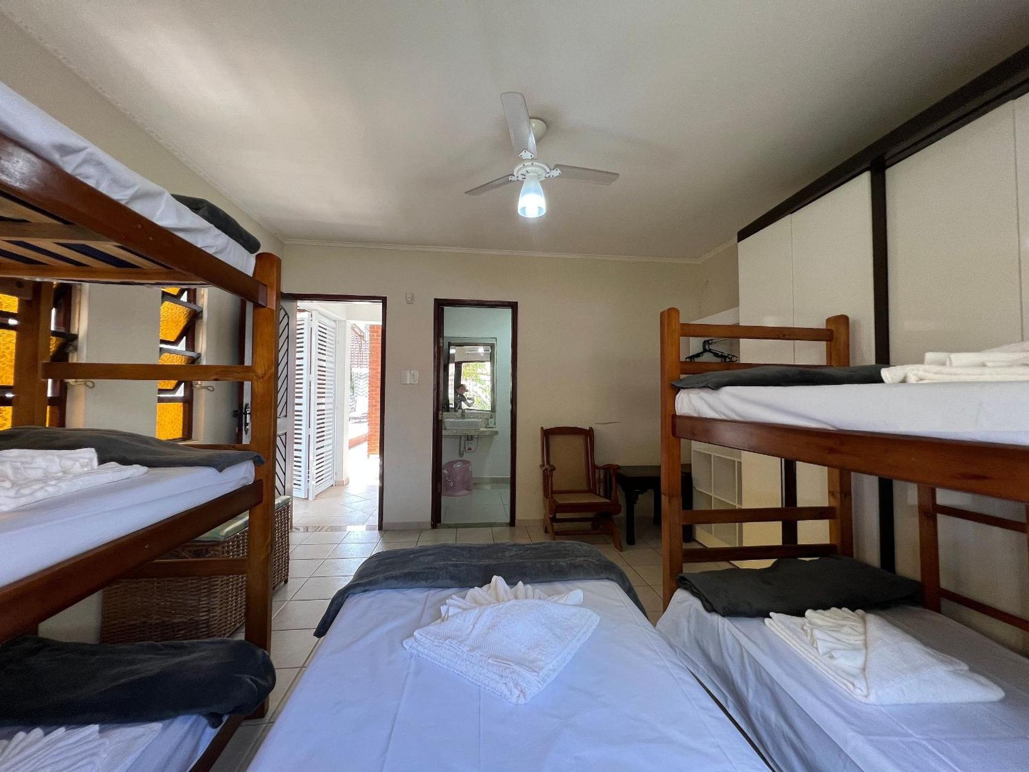 Casa Agradavel Com Piscina, A Poucos Passos Da Praia เปรูอิบี ภายนอก รูปภาพ